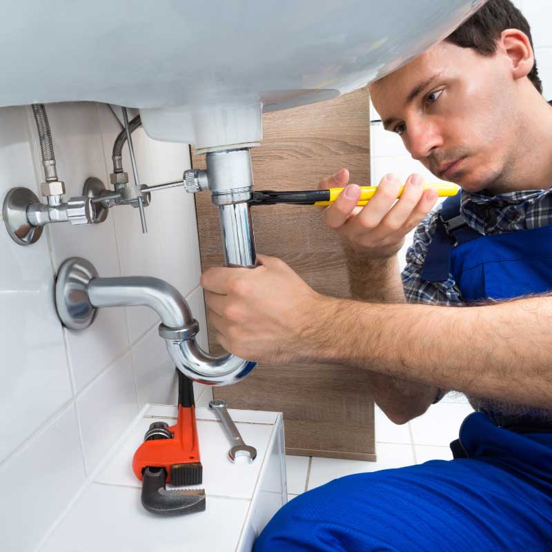 Professionelle Objektbetreuung mit dem Hausmeisterservice in Neckartenzlingen von Apido